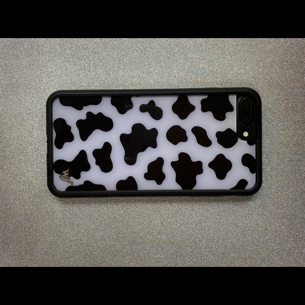 WildFlower Moo Moo iPhone 7 Plus case